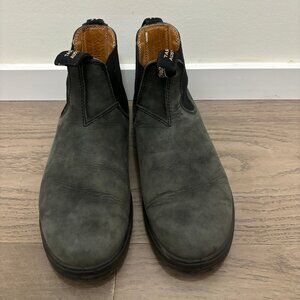 Blundstone 587 Classic Chelsea Boots in Rustic Black Size 6 AUS / Women's 9 US